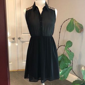 Super b Black Sheer Layered Polyester Size Medium Embroidery Trimmed Dress